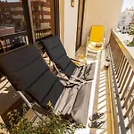 Haus Der Scheinwerfer Mit Freier Garage By Interhome *