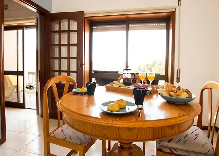 Haus Der Scheinwerfer Mit Freier Garage By Interhome Gafanha da Nazaré