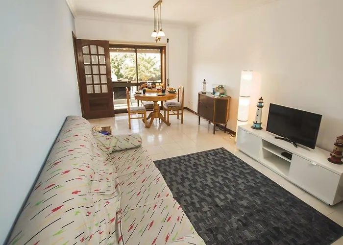 Haus Der Scheinwerfer Mit Freier Garage By Interhome Lejlighed Gafanha da Nazaré